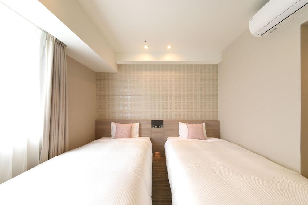 Vessel Inn Shigamoriyama Station Buitenkant foto